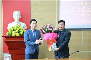 BTV Thành ủy công bố Quyết định về công tác cán bộ tại phường Hà Khẩu và Trung tâm Truyền thông &amp; Văn hóa Thành phố