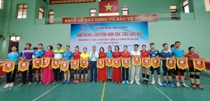 Khai mạc giải bóng chuyền hơi các câu lạc bộ thành phố Hạ Long năm 2023.
