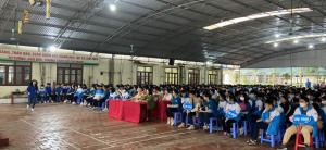 Công an phường Hà Khẩu tuyên truyền về tệ nạn ma túy cho thanh thiếu niên, học sinh trên địa bàn