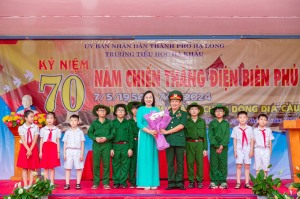 Hội Cựu chiến binh phường Hà Khẩu tuyên truyền kỷ niệm 70 năm Chiến thắng lịch sử Điện Biên Phủ (7/5/1954 – 7/5/2024) tại trường tiểu học Hà Khẩu